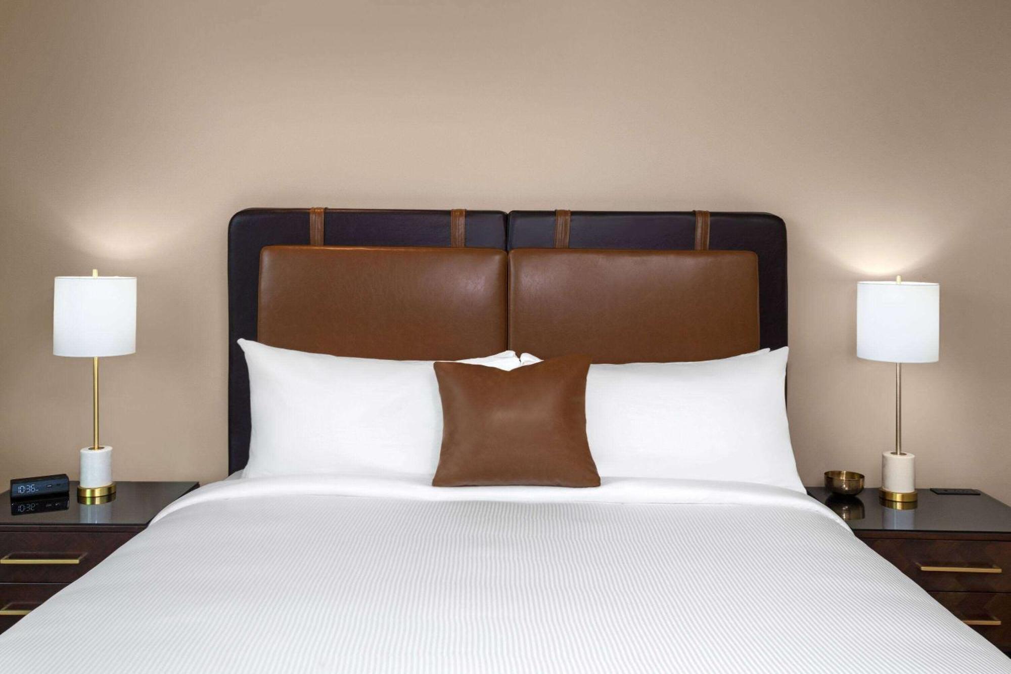 Legacy Hotel, Trademark Collection By Wyndham Green Bay Exteriér fotografie